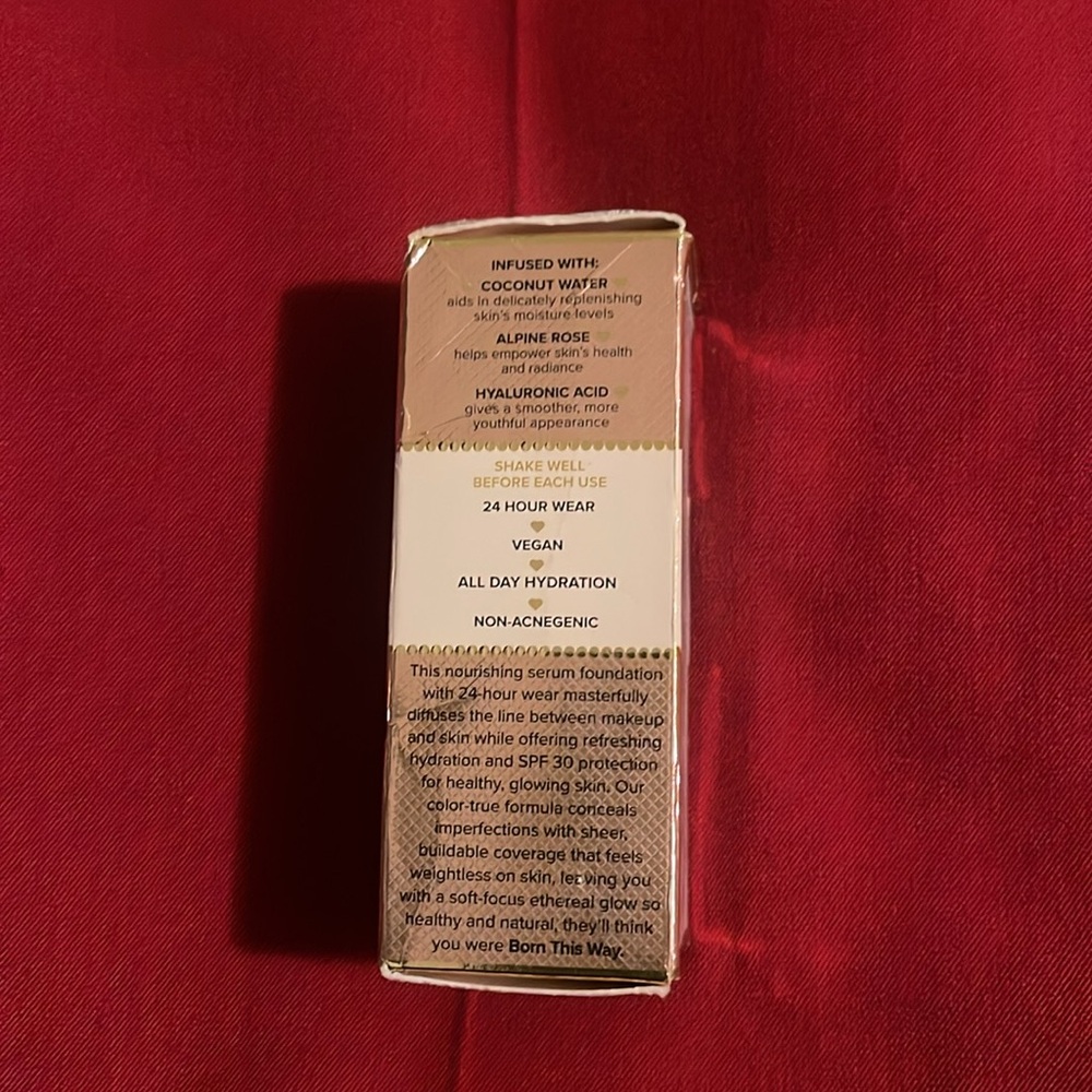 Faced Born This Way Healthy Glow SPF 30 Skin Tint watermelon + Apple foundation - Picture 4 of 4